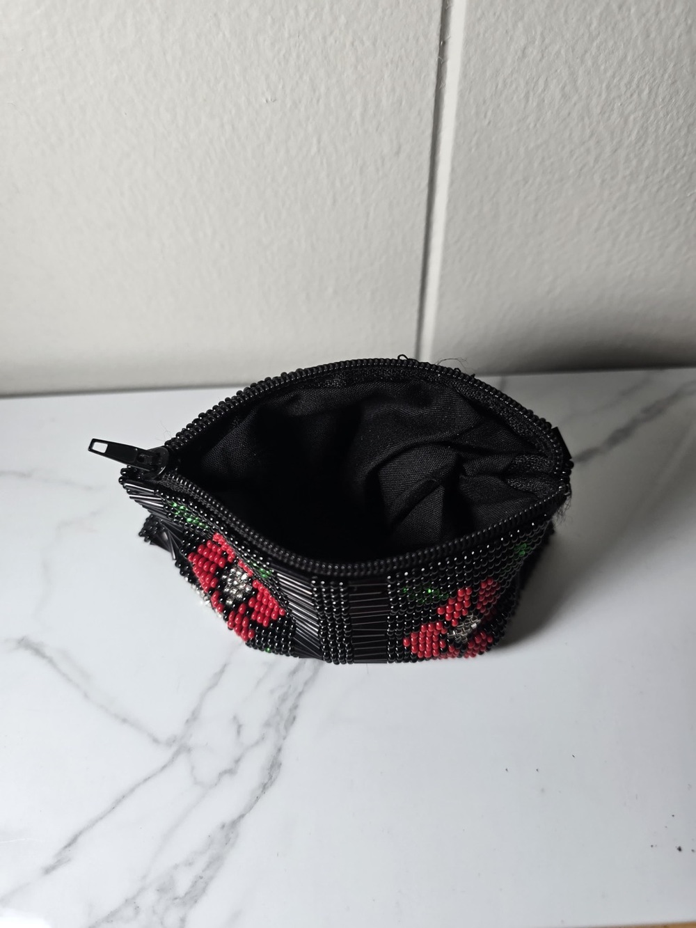 Huichol Beaded Coin Purse - Picture 2 of 2